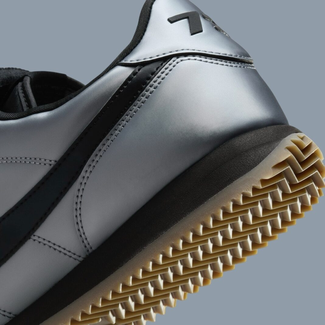 Кросівки Nike Cortez SE HQ3490-099