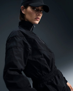 Куртка W NSW NK WR WVN UV FZ JKT FV6304-010