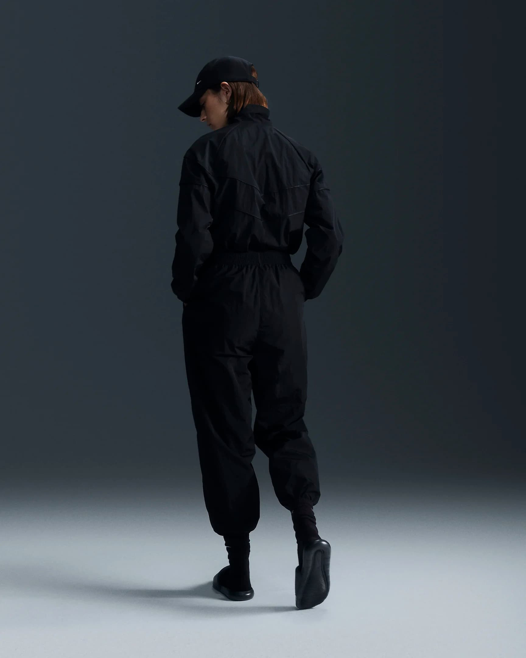 Куртка W NSW NK WR WVN UV FZ JKT FV6304-010