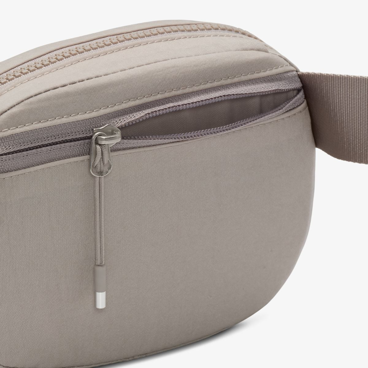 Сумка жіноча Nike Aura Waistpack Grey HM6120-009 MISC HM6120-009