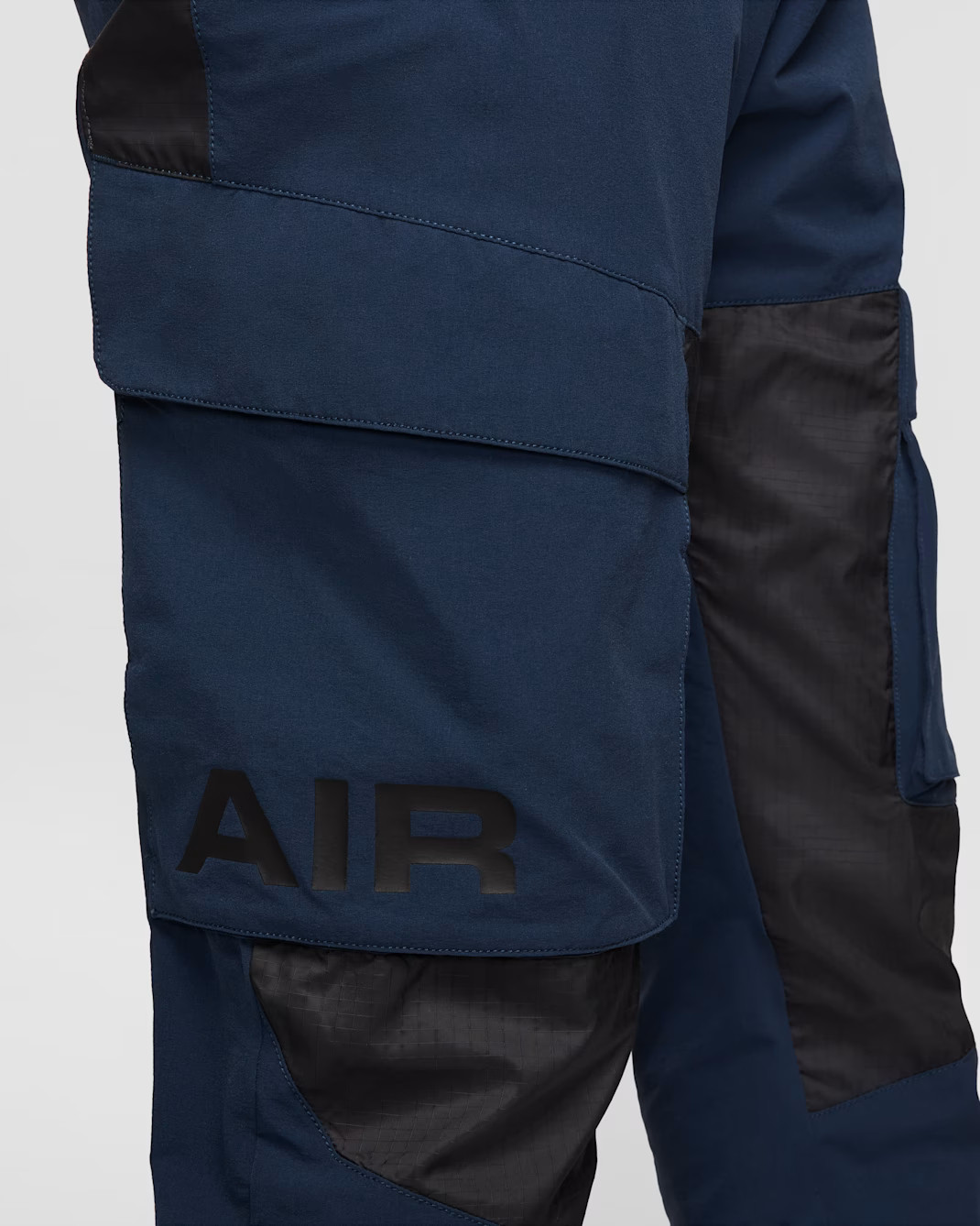Штани чоловічі Nike M Nsw Air Max Cargo Pant Blue HF6601-478