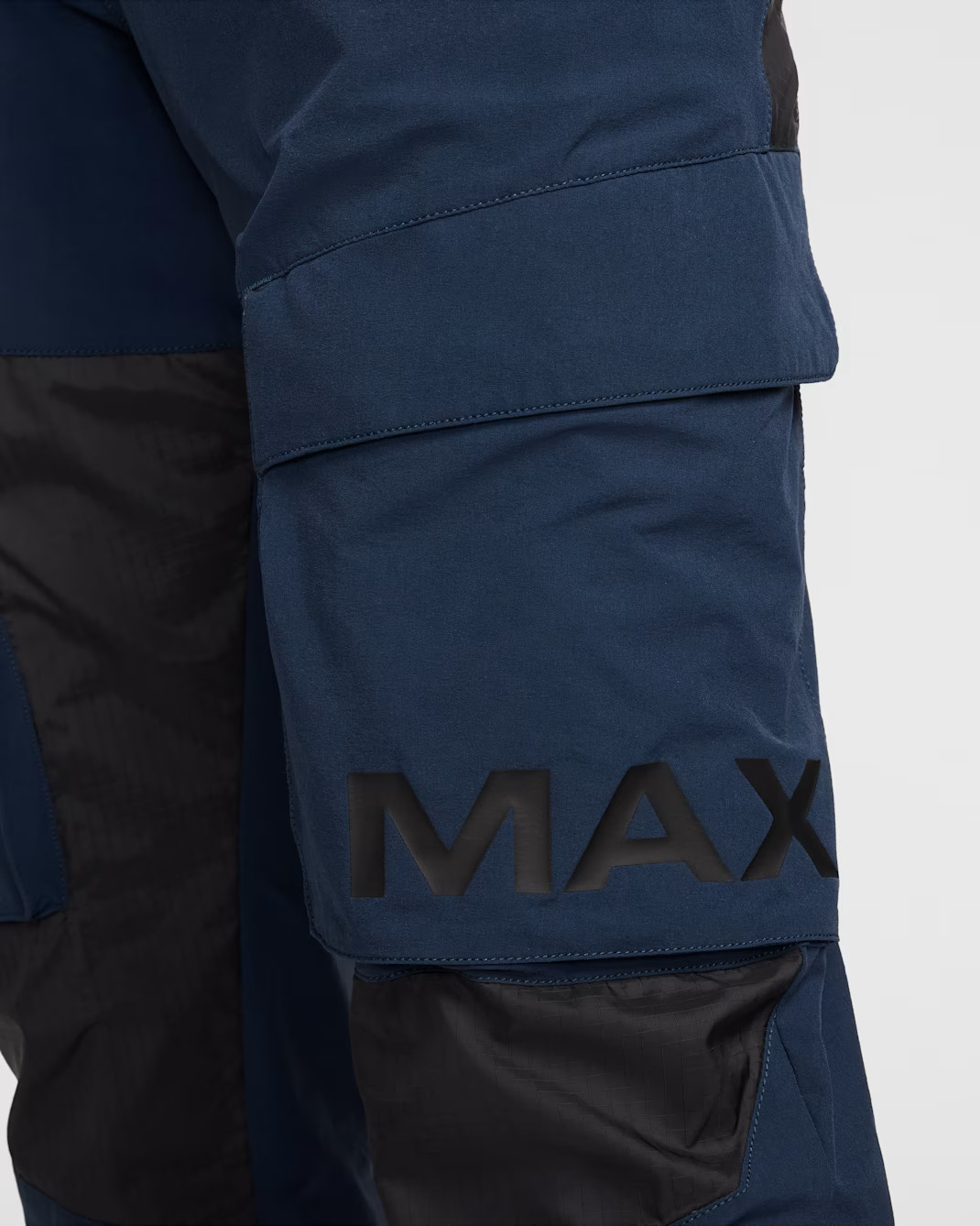 Штани чоловічі Nike M Nsw Air Max Cargo Pant Blue HF6601-478