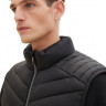 Безрукавка MEN'S LIGHTWEIGHT VEST 1038902-29999 Tom Tailor L Чорний 1038902-29999