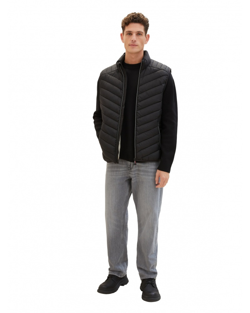 Безрукавка MEN'S LIGHTWEIGHT VEST 1038902-29999 Tom Tailor L Чорний 1038902-29999