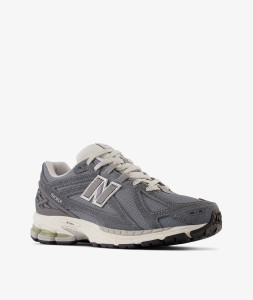 Кросівки New Balance 1906R M1906RV