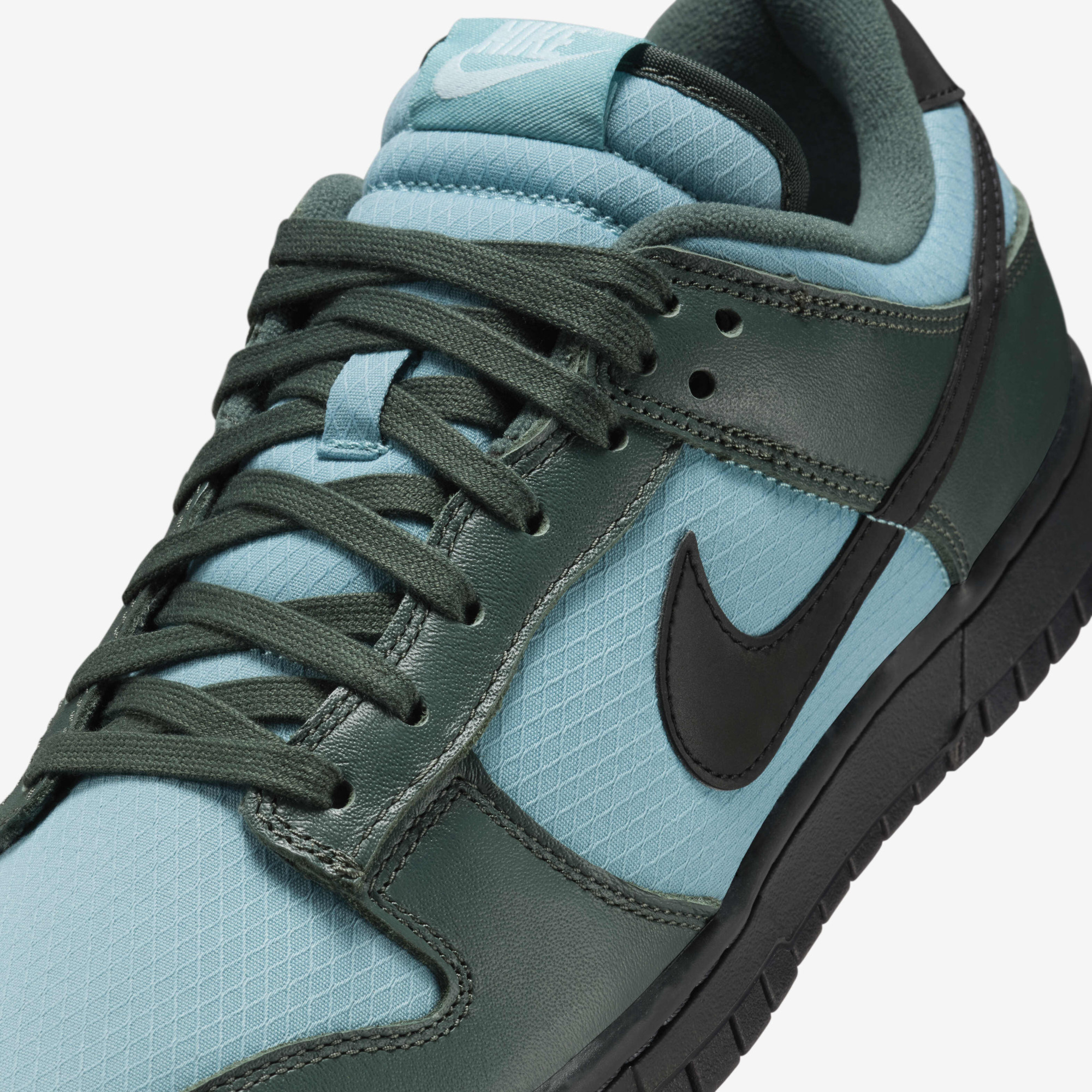 Кросівки чоловічі Nike Dunk Low Retro Se Green/Turquoise FZ3052-300