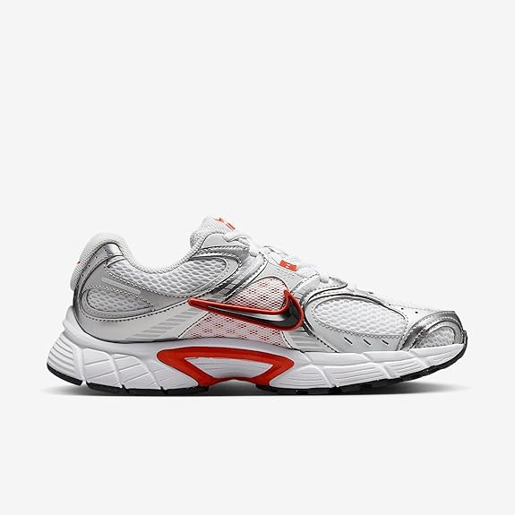 Кросівки жіночі Nike V5 Rnr (HQ7901-100) HQ7901-100