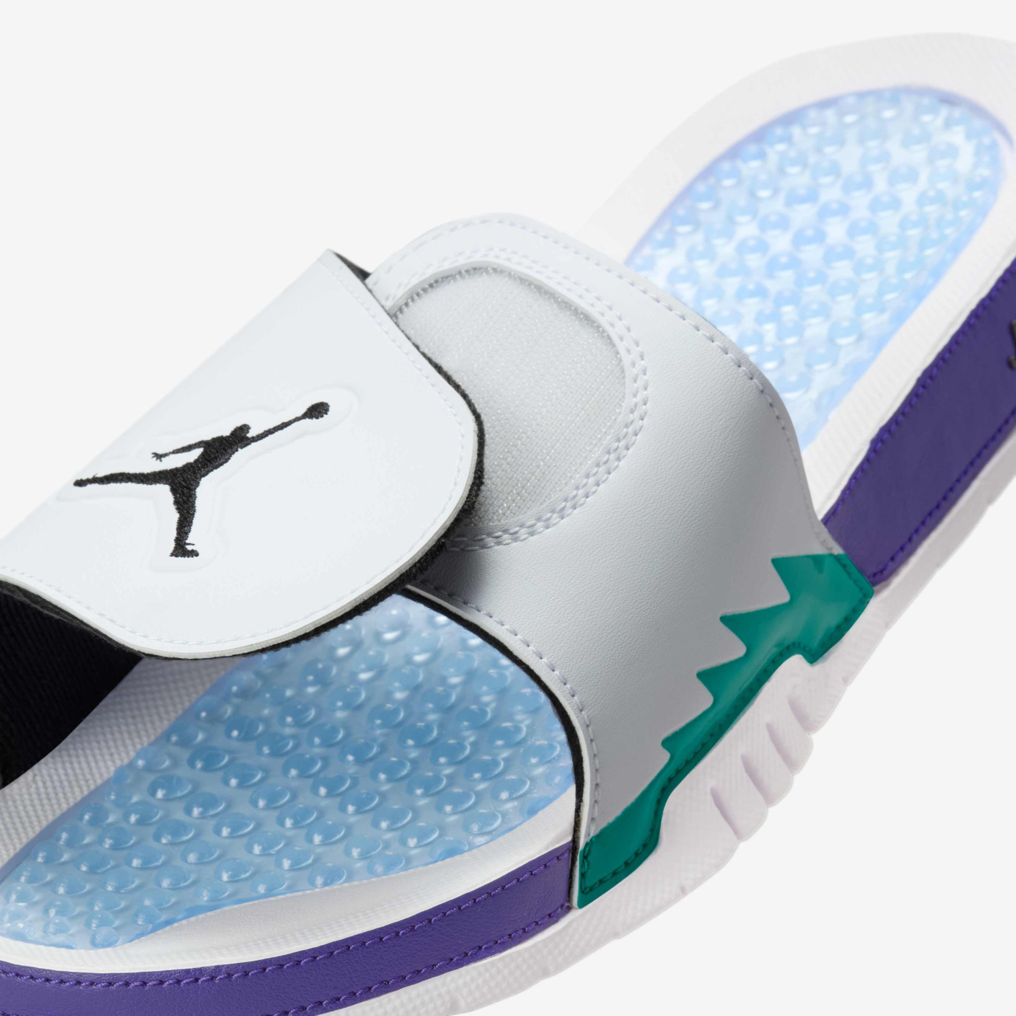 Шльопанці Jordan HYDRO V RETRO 555501-103