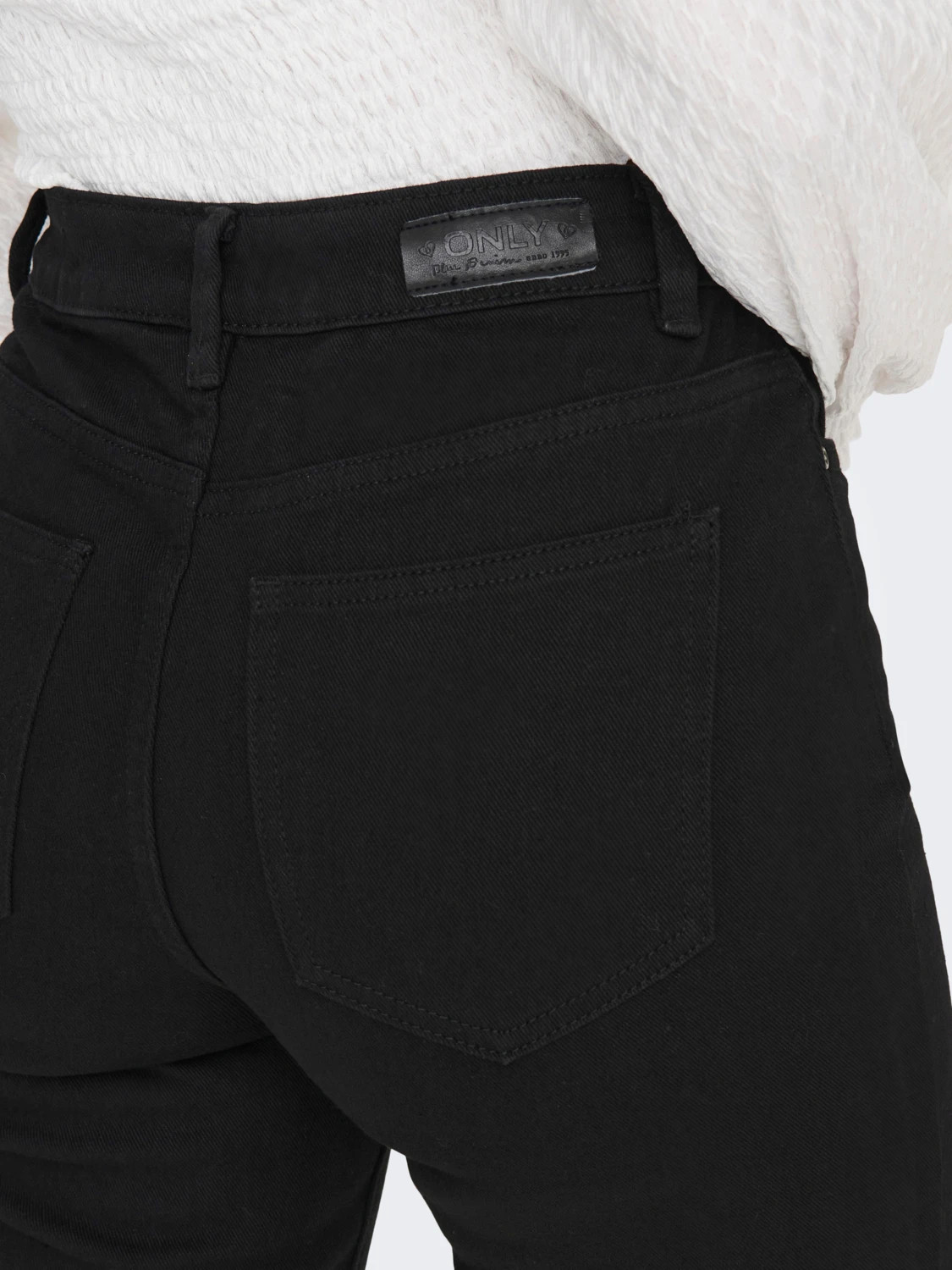 Джинси ONLEMILY HW STR CRP ANK RAW MAE034 NOOS 15219264-Black Denim ONLY 26/32 Чорний 15219264-Black Denim