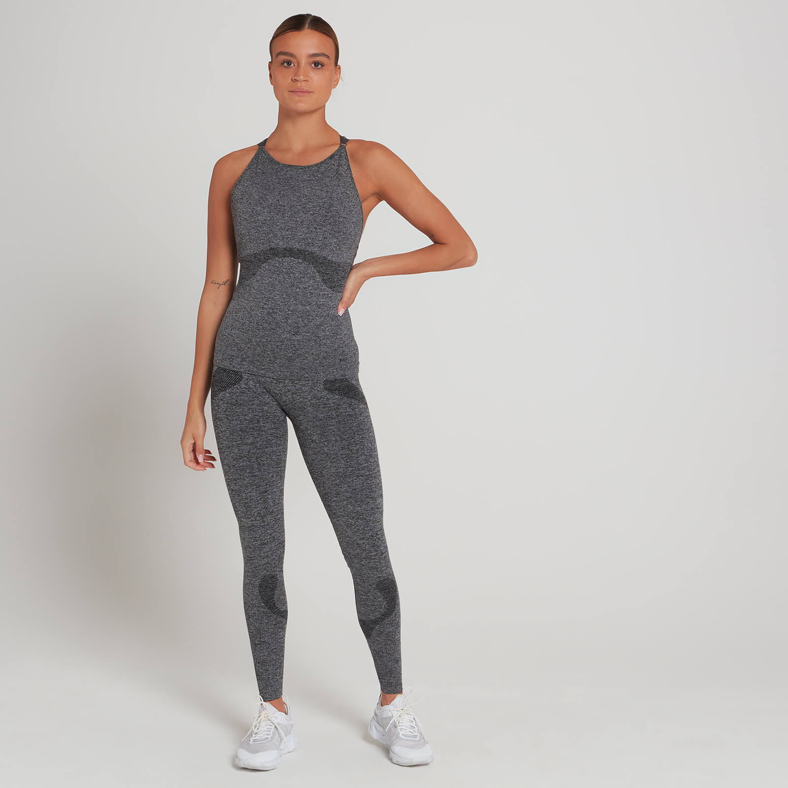 Майка MP WOMEN`S TRAINING SEAMLESS VEST MPW548-Washed Black