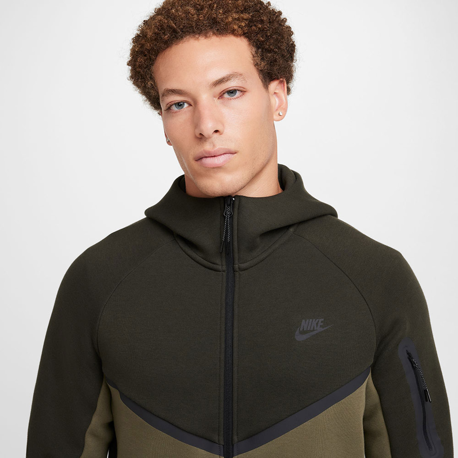 Костюм спортивний Nike Windrunner Tech Olive HV0949-355_HV0959-355