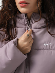 Куртка Nike W NSW TF SYNFL NK CLSC PFR FZ5899-226