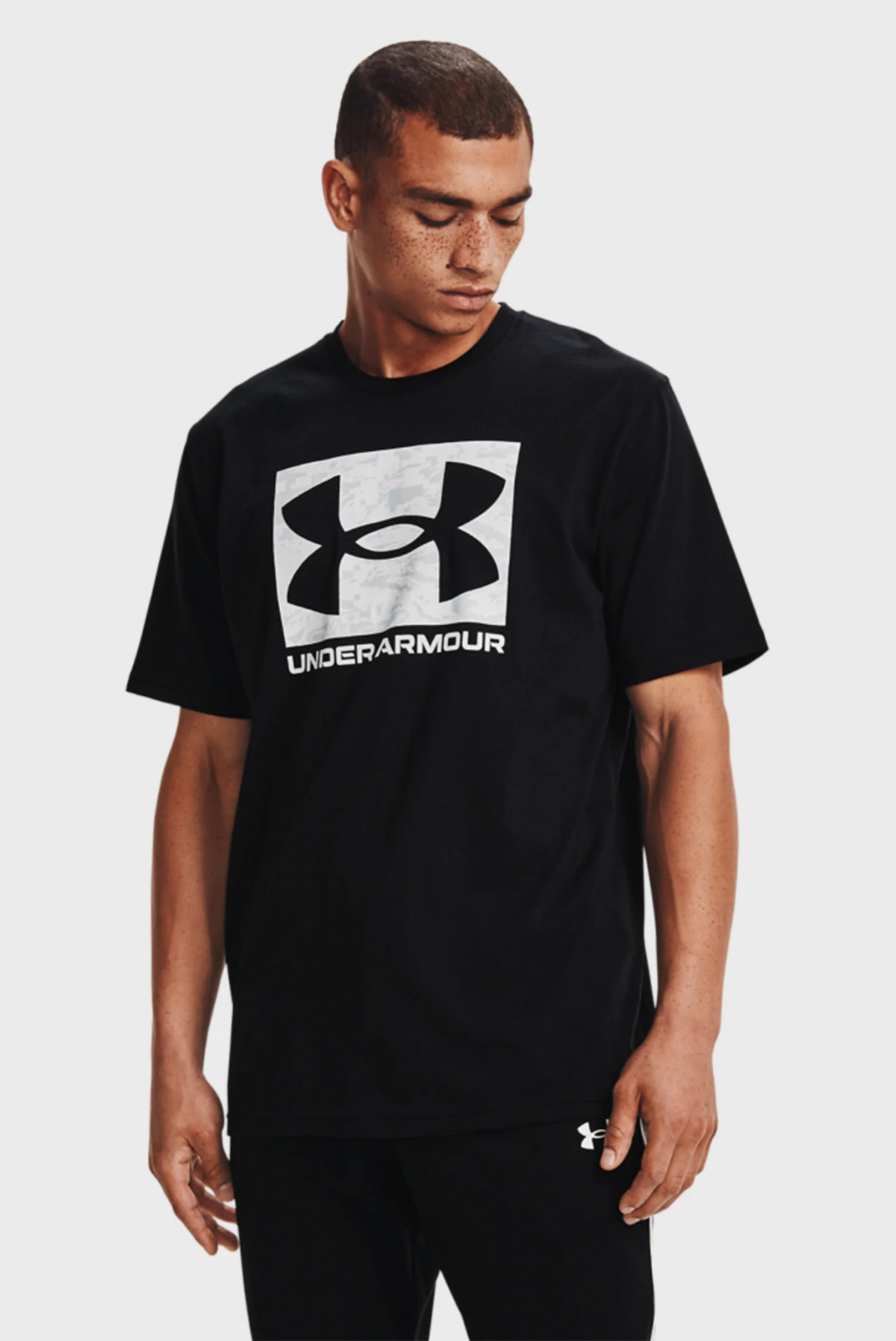 Футболка UA ABC CAMO BOXED LOGO SS 1361673-001 Under Armour 3XL Чорний 1361673-001
