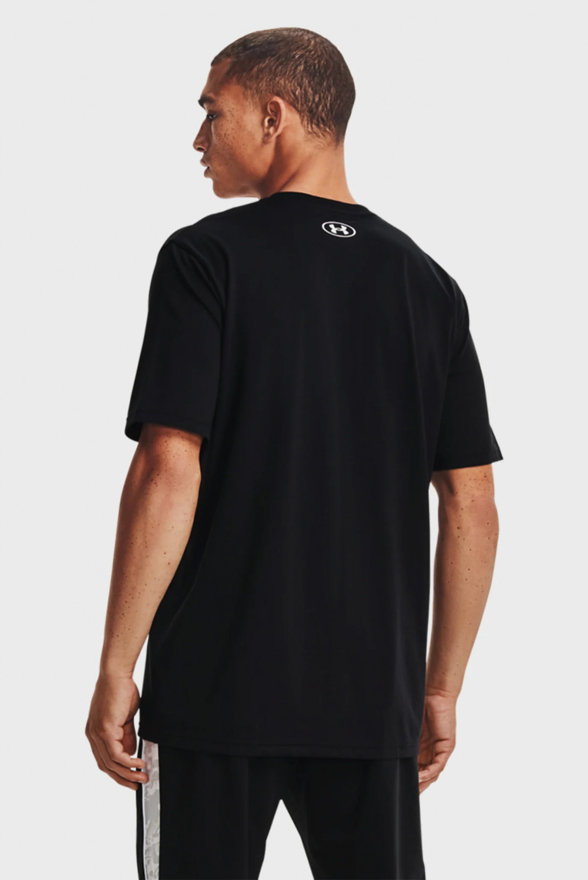 Футболка UA ABC CAMO BOXED LOGO SS 1361673-001 Under Armour 3XL Чорний 1361673-001