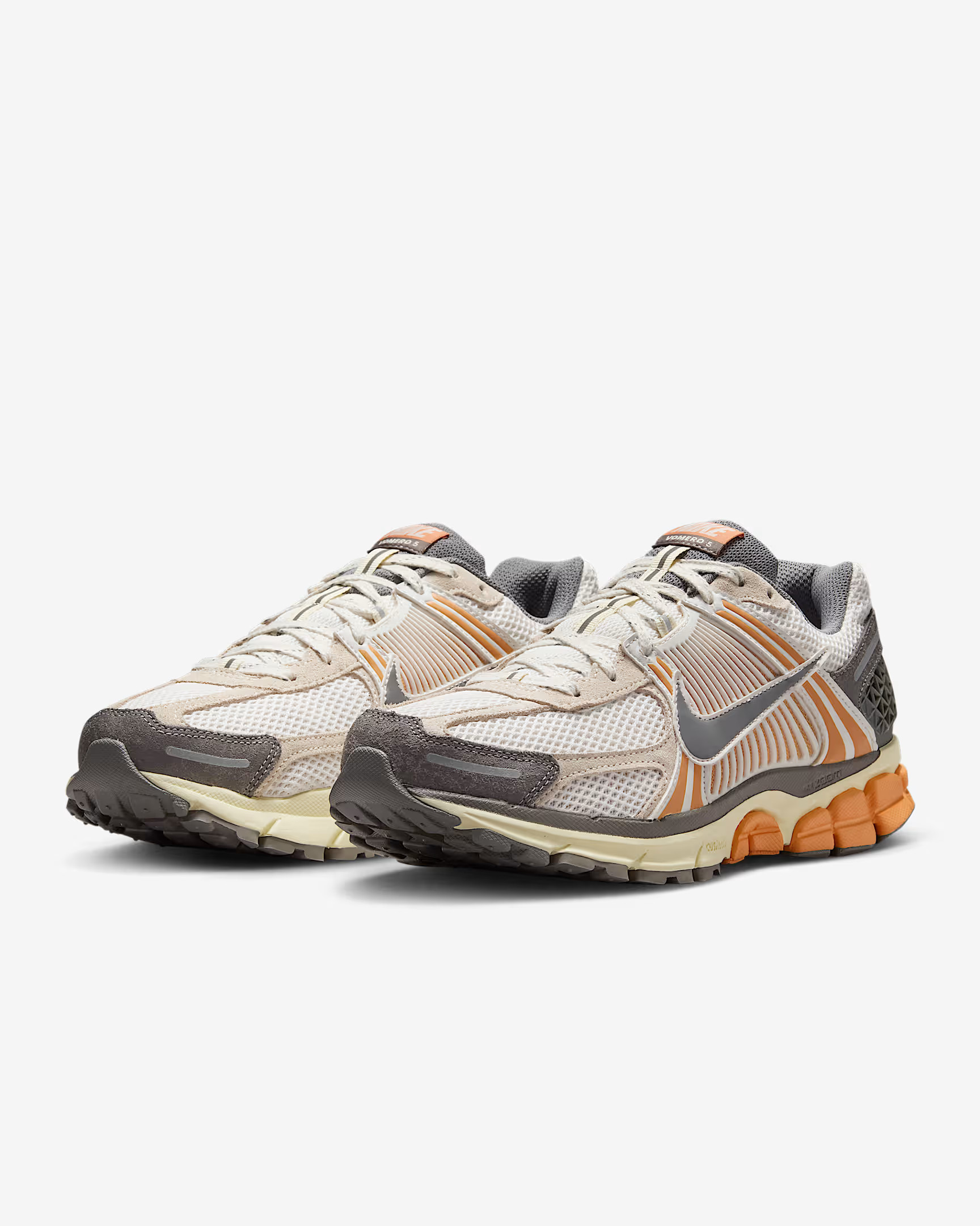 Кросівки Nike ZOOM VOMERO 5 IB7469-030