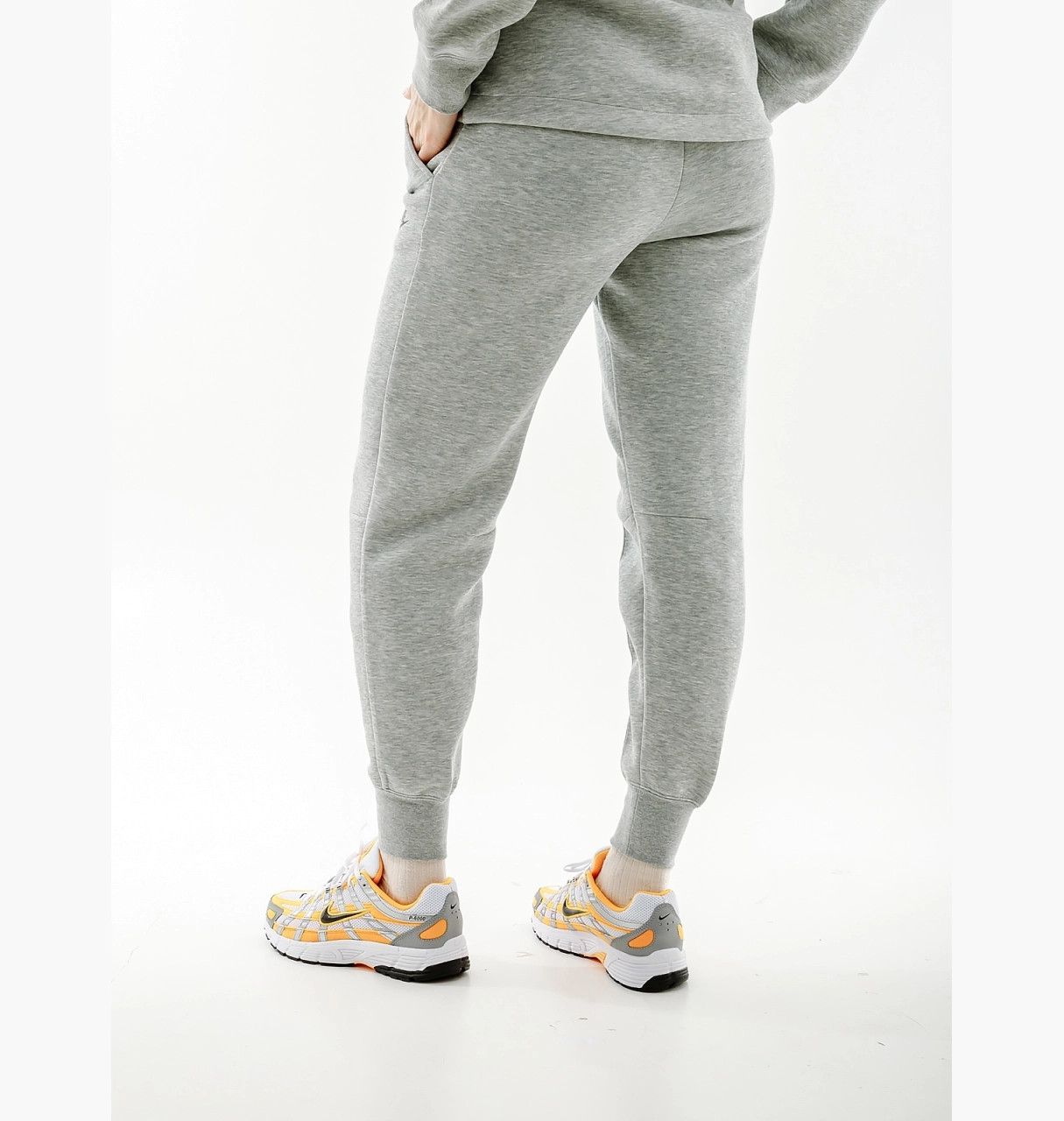 Костюм спортивний Nike Sportswear Tech Fleece FB8338-063__FB8330-063