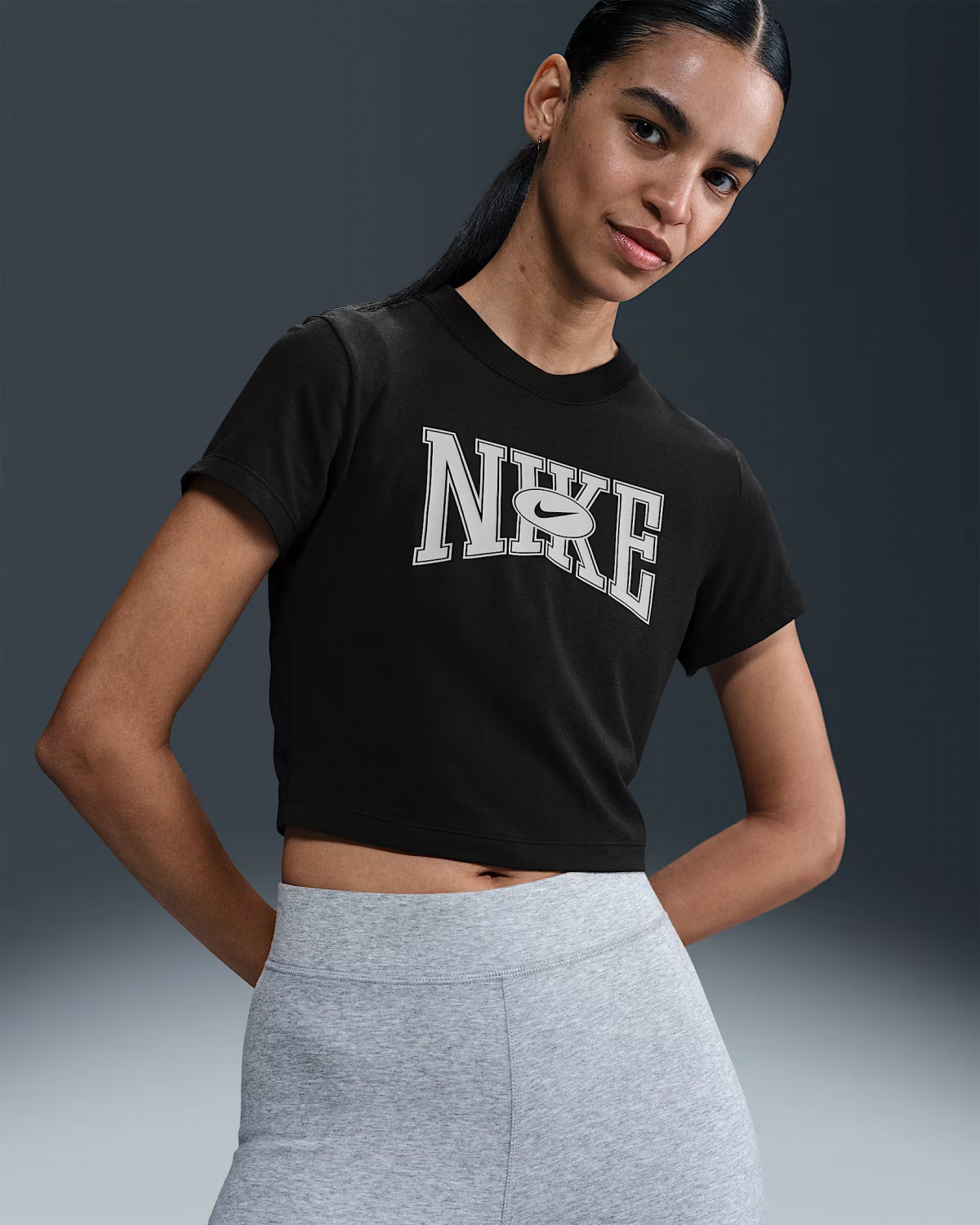 Футболка W NSW SLIM CROP TEE STREET HQ1709-010 Nike L Чорний HQ1709-010