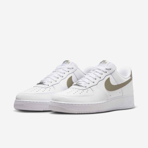 Кросівки чоловічі Nike Air Force 1 07 White FJ4146-116