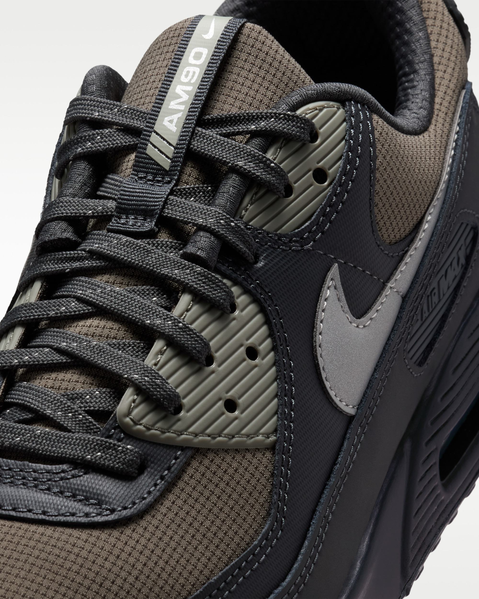 Кросівки Nike AIR MAX 90 IQ0291-060