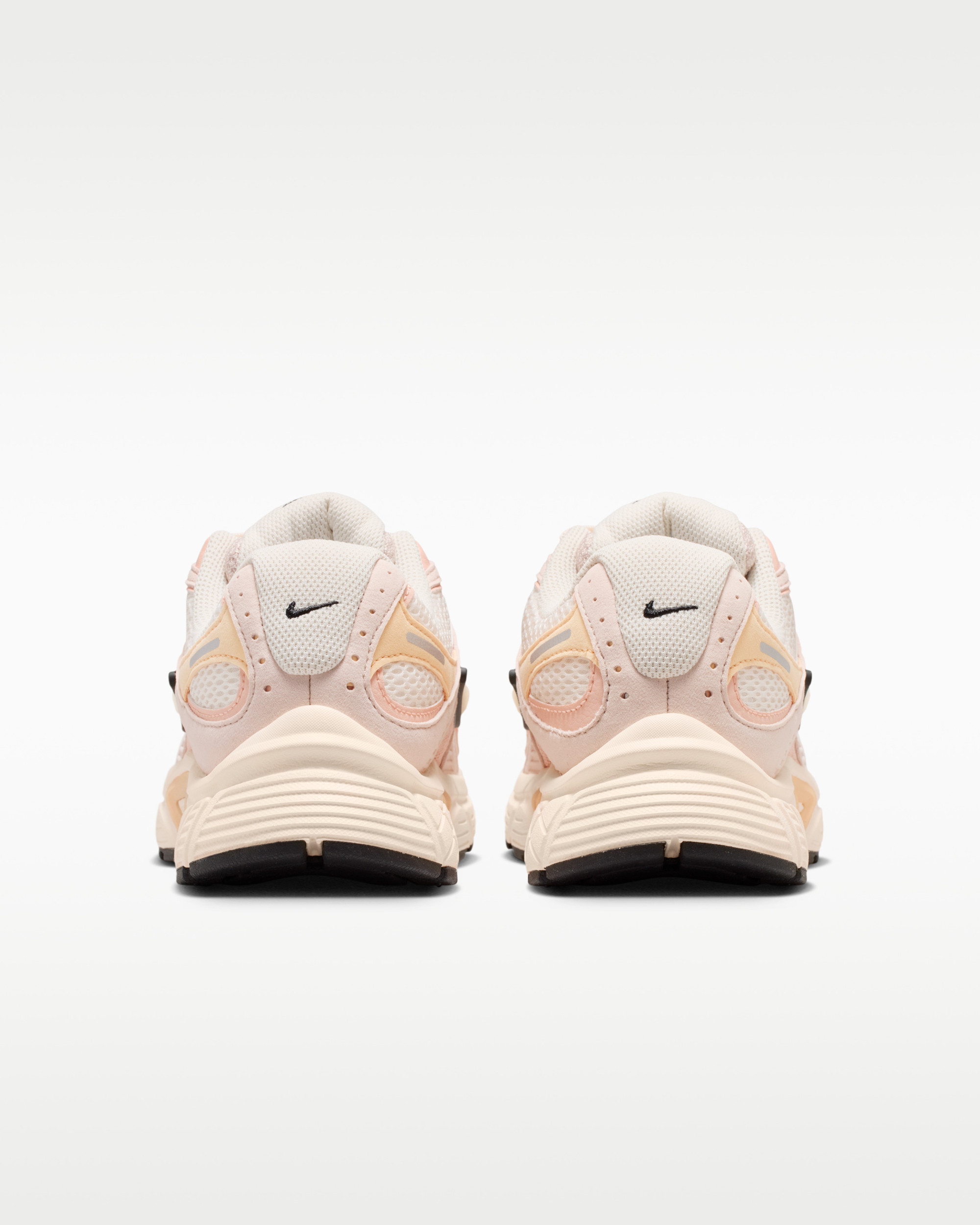 Кросівки Nike W NIKE V5 RNR II6294-102