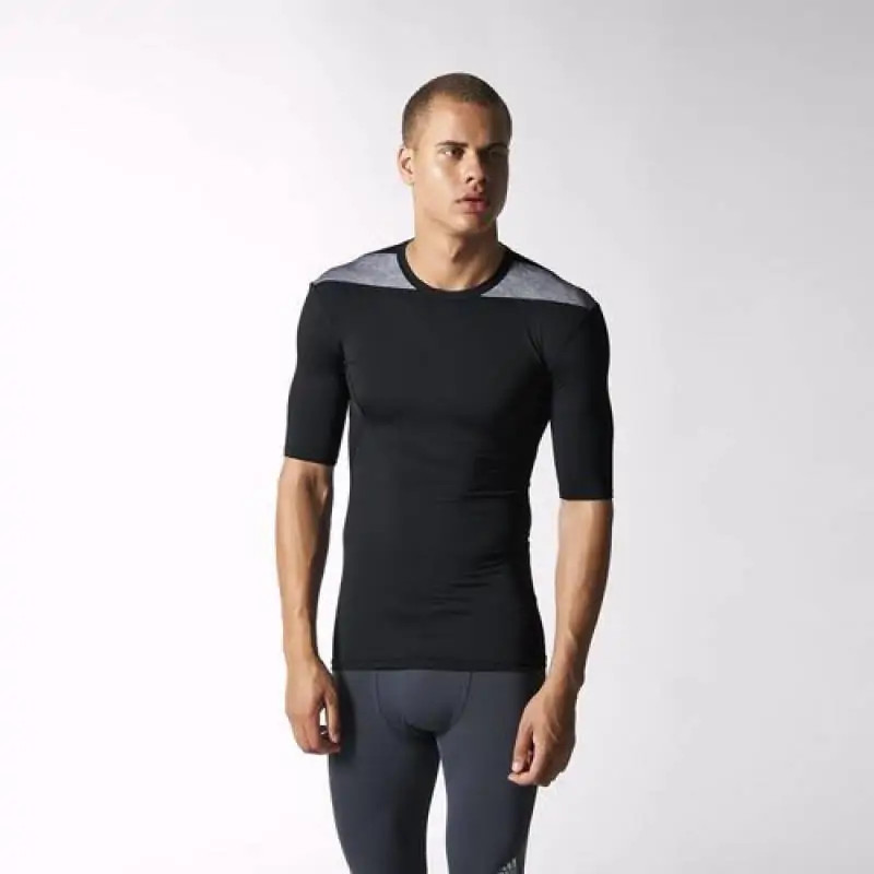 Термофутболка Adidas TECHFIT CORE TEE D82011