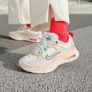 Кросівки Nike Bliss FD4340-111