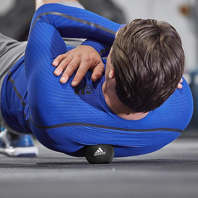 М'яч масажний Adidas Massage Ball чорний Уні 8,3 x 8,3 x 8,3 см ADTB-11607