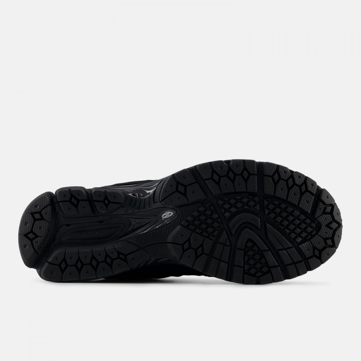 Кросівки унісекс New Balance 2002R Black U200278J 45.5 U200278J