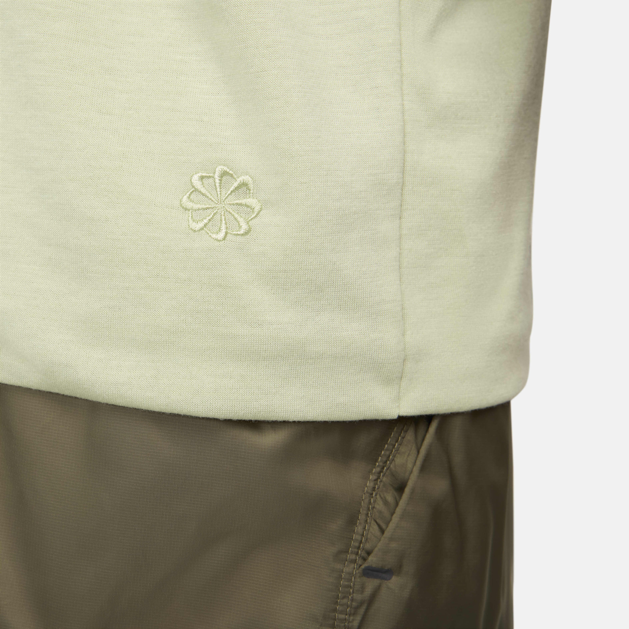 Футболка чоловіча Nike Sportswear Tech Pack Dri-Fit Short-Sleeve Top Green FB7392-371