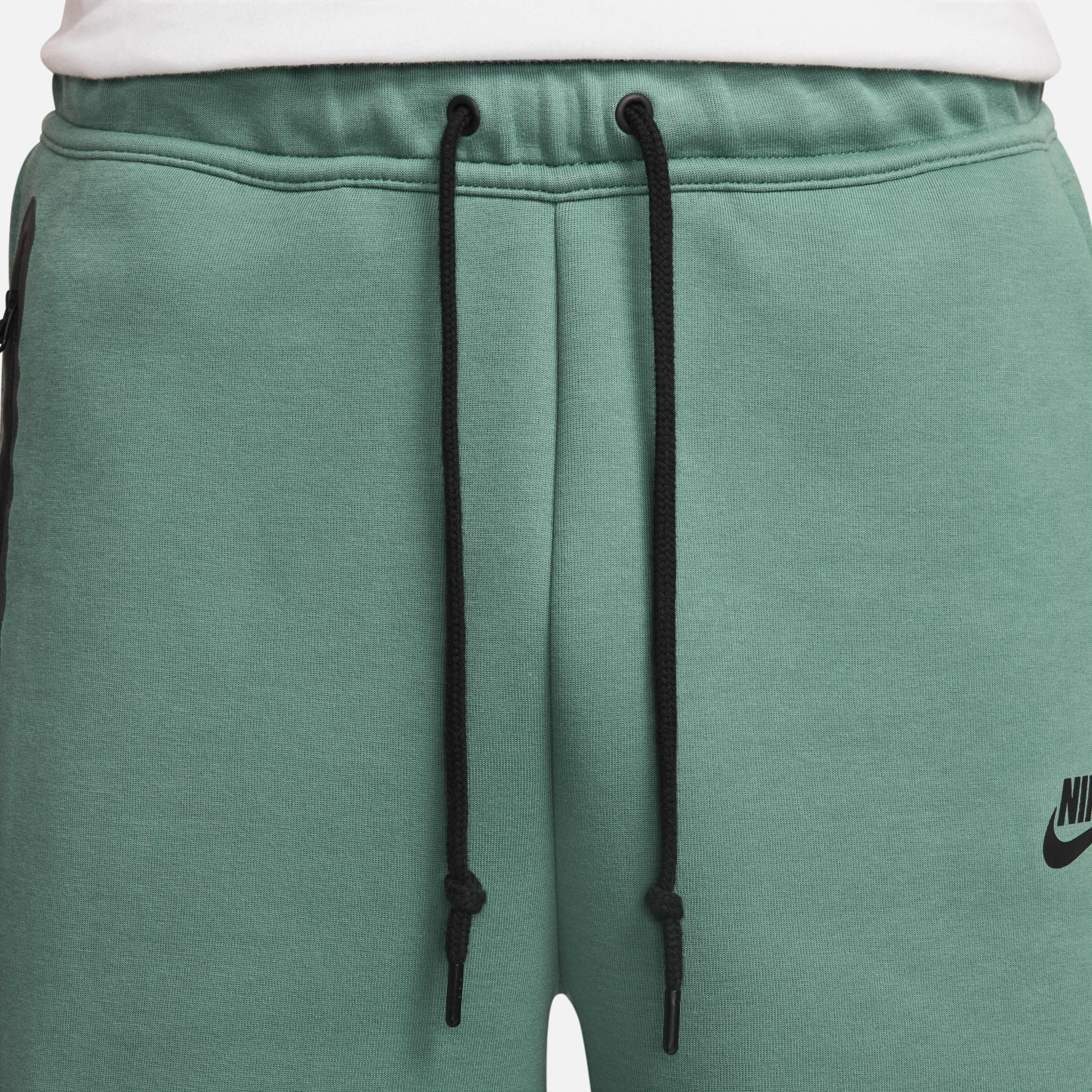 Шорти чоловічі Nike Tch Flc Short Green FB8171-361