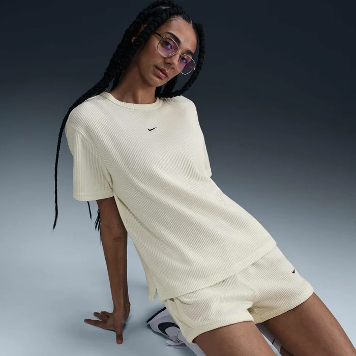 Футболка W NSW NK CHLL WFL SS TOP HJ3838-134 Nike L Бежевий HJ3838-134