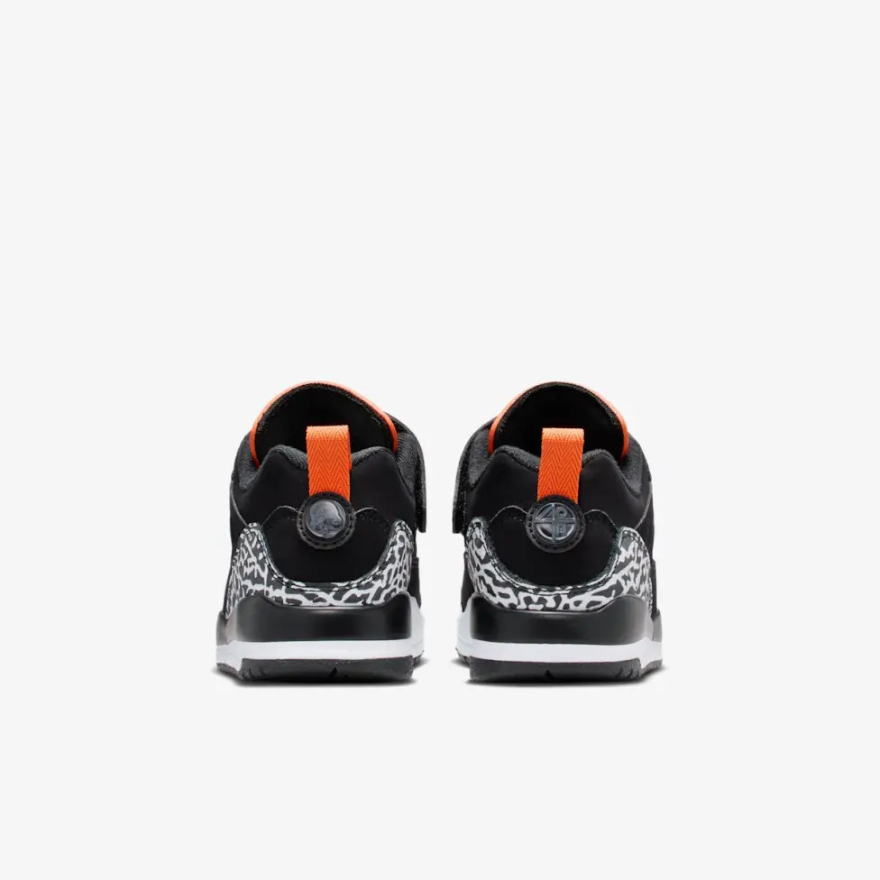 Кросівки FQ3951-008 Nike FQ3951-008