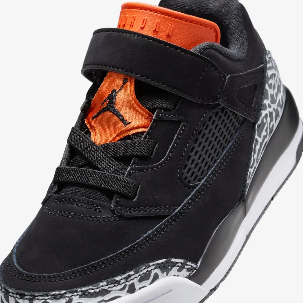 Кросівки FQ3951-008 Nike FQ3951-008