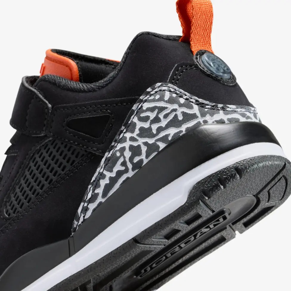 Кросівки FQ3951-008 Nike FQ3951-008