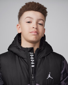 Куртка 95D133-GAE Jordan 95D133-GAE