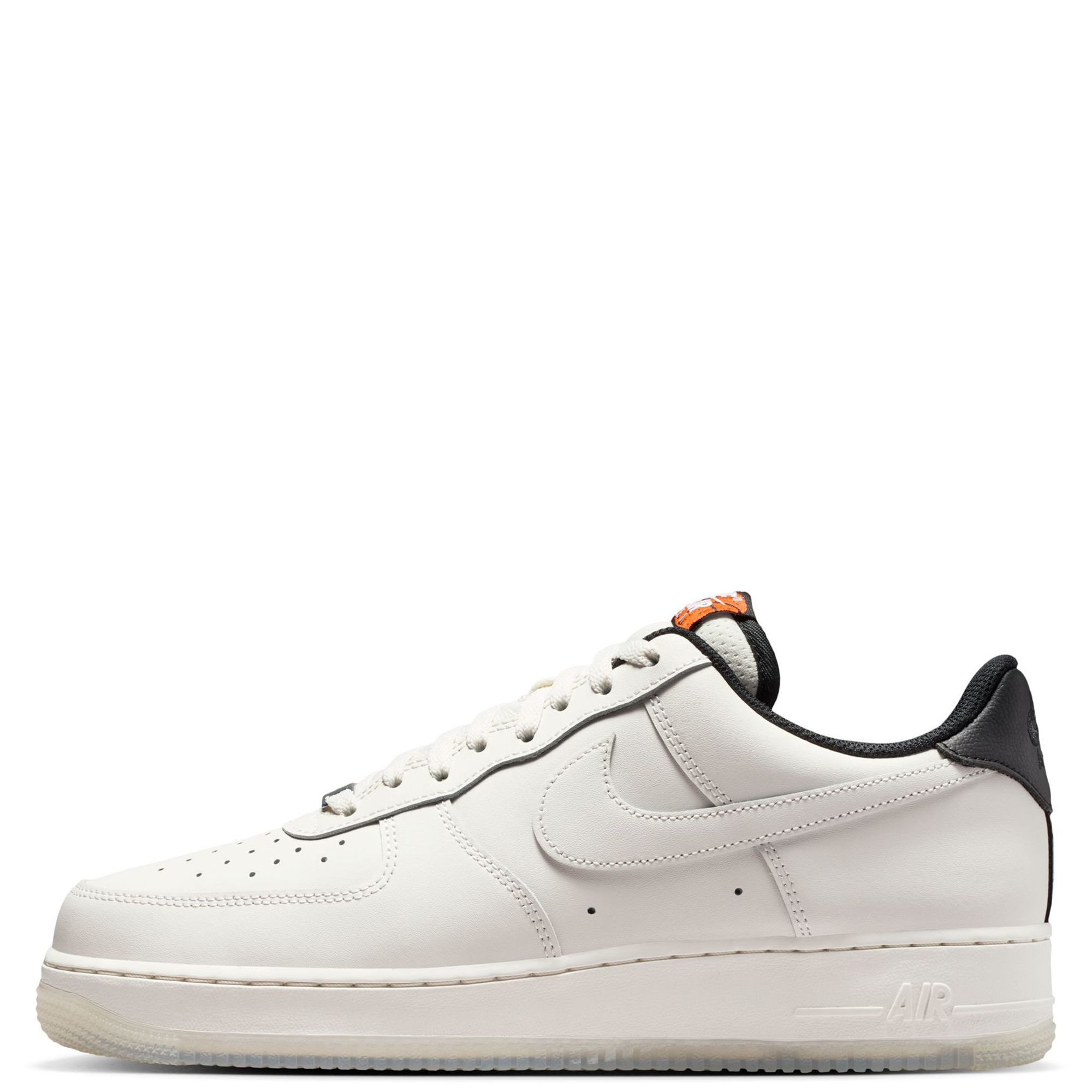 Кросівки Nike AIR FORCE 1 07 IQ0293-030