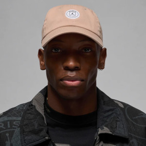 Бейсболка унисекс Air Jordan Club Cap FQ4992-200