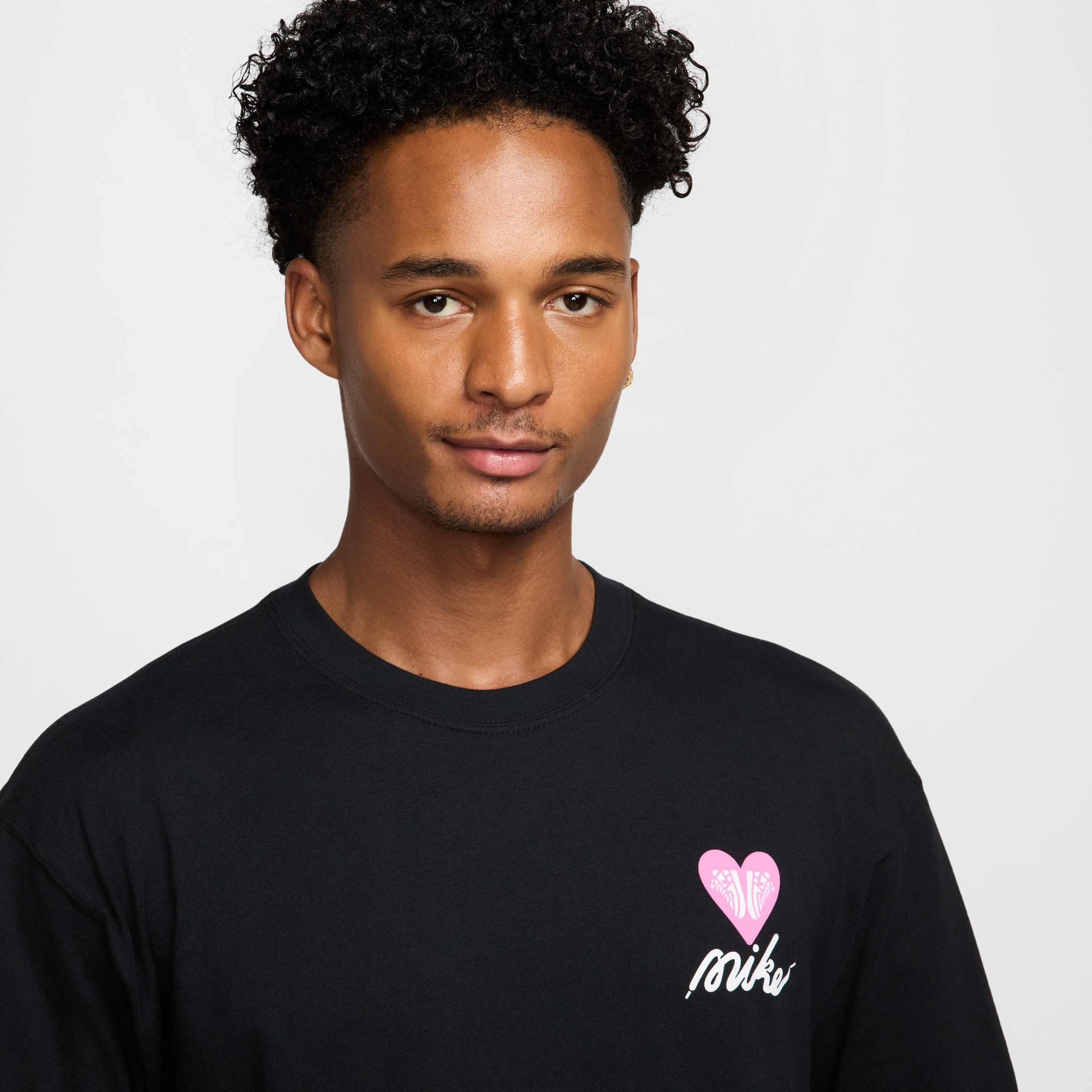 Футболка Nike NSW TEE M90 OC V DAY HJ0584-010