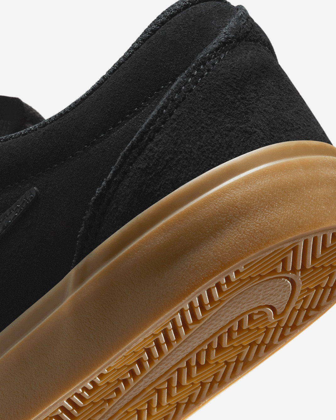 Кросівки Nike CHARGE SUEDE IB2750-003