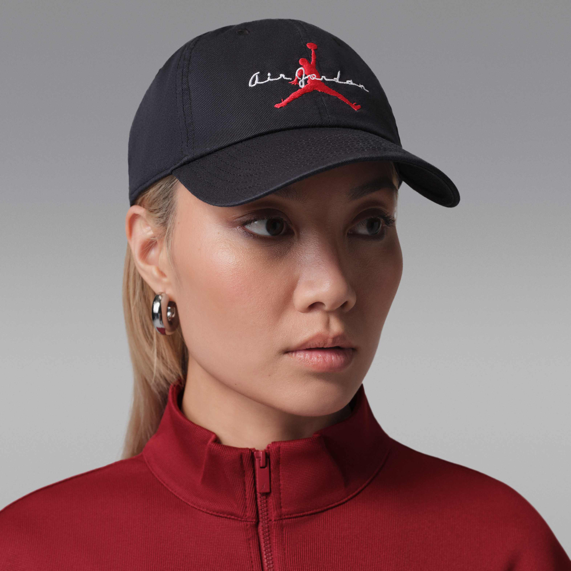 Бейсболка Jordan U CLB CAP US CB FLT SCRPT IF8483-010