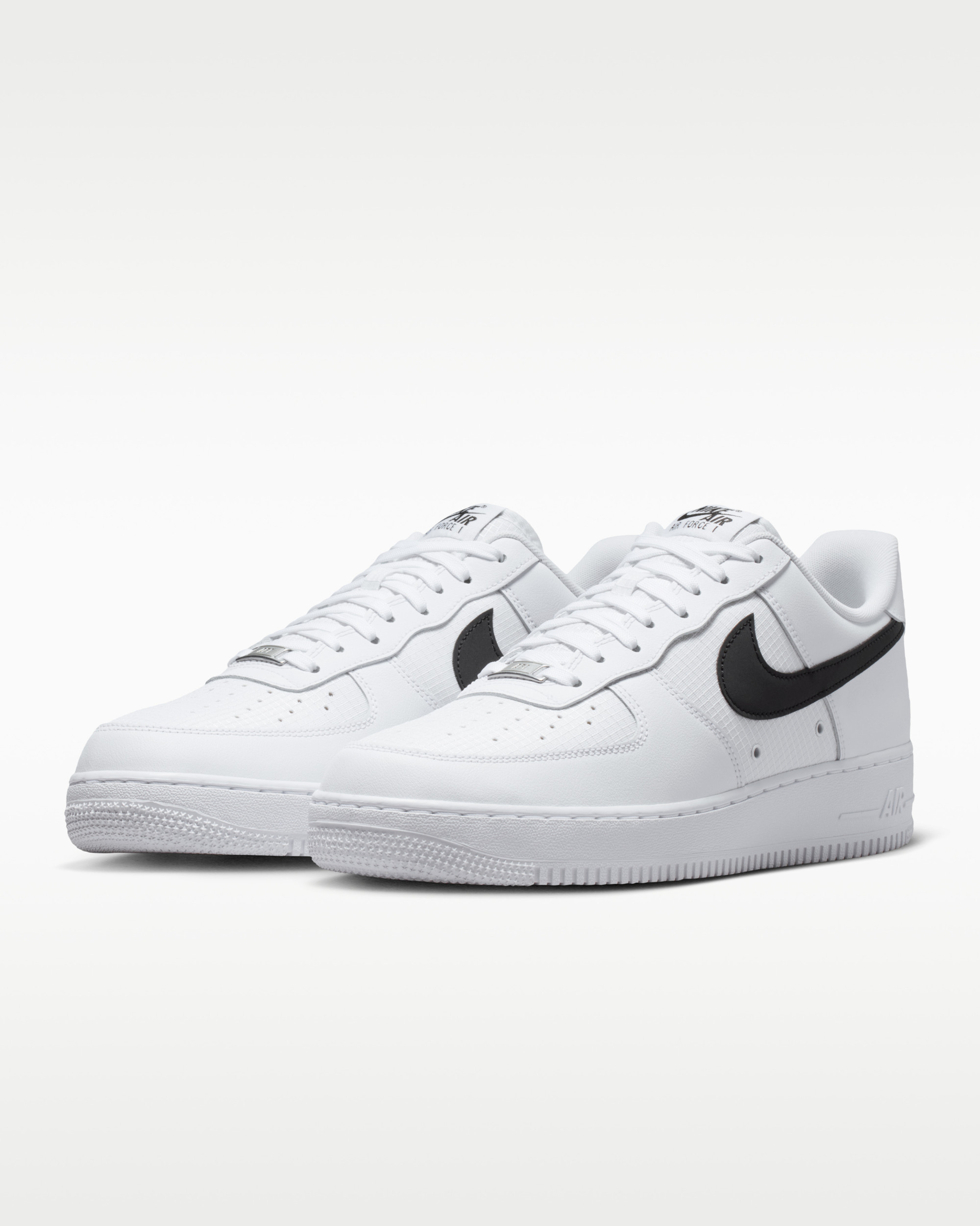 Кросівки Nike AIR FORCE 1 07 LV8 IR0952-100