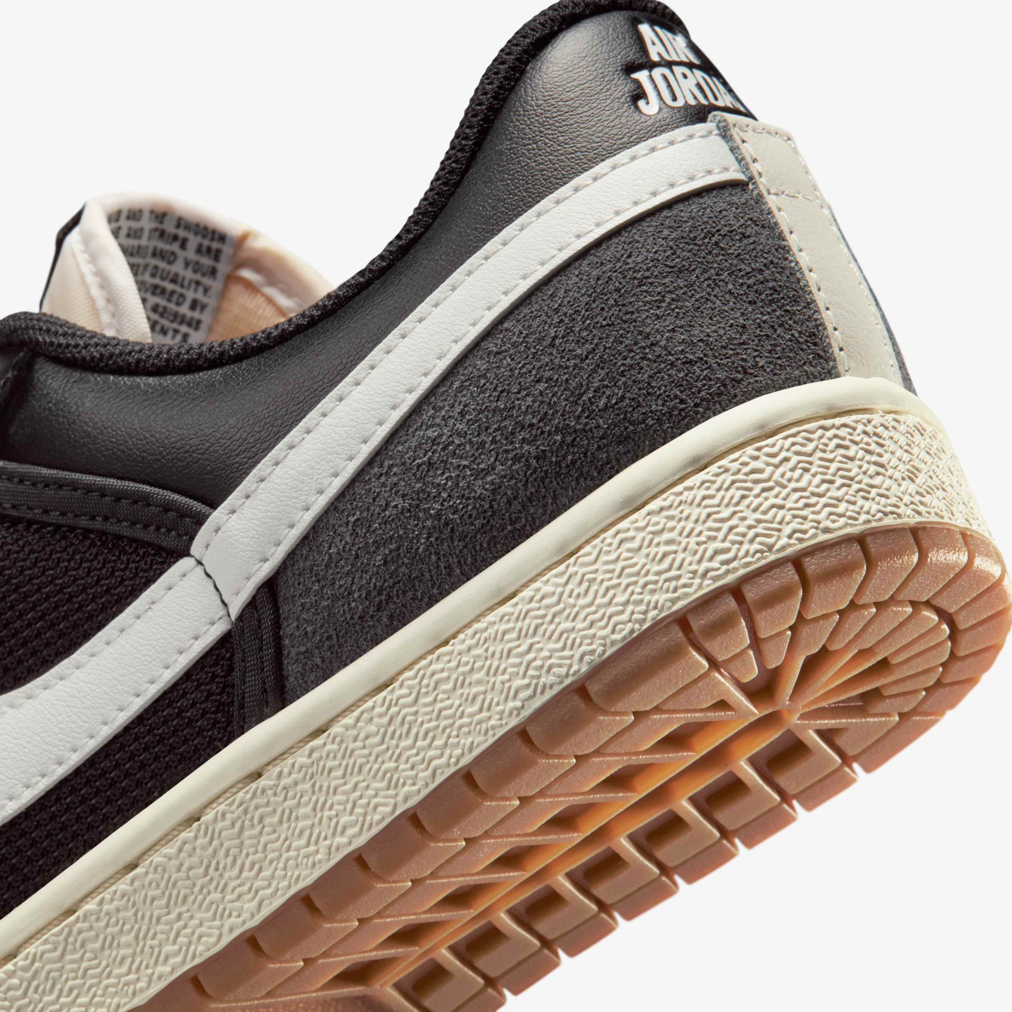 Кросівки Jordan WMNS AIR SKYLINE LOW IQ0704-001