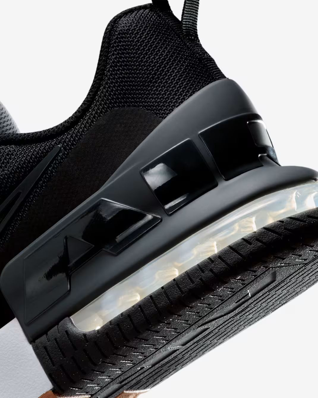 Кросівки Nike M AIR MAX ALPHA TRAINER 6 FQ1833-009