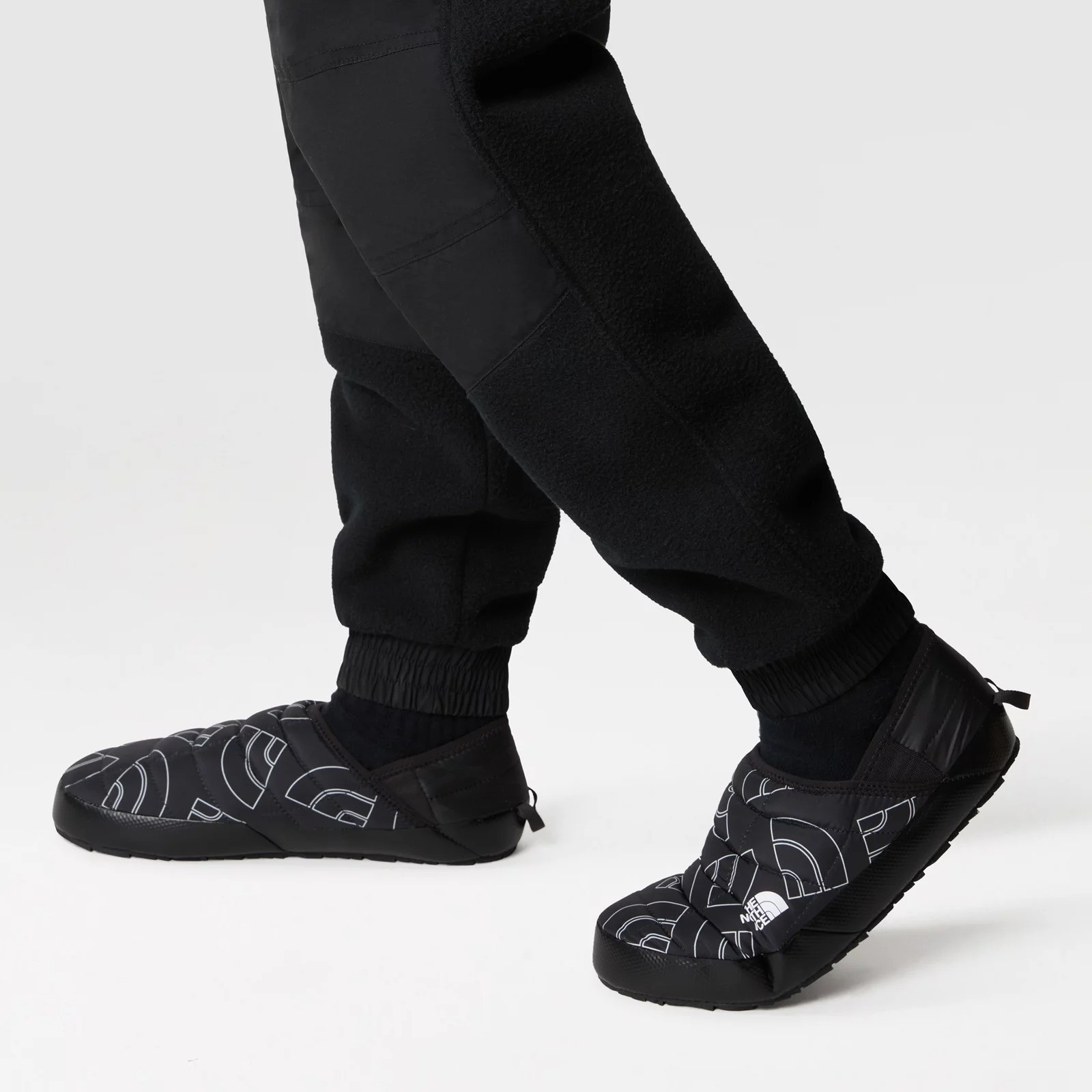 Мокасини сліпони The North Face Thermoball Traction V (NF0A3UZNOJS1) NF0A3UZNOJS1