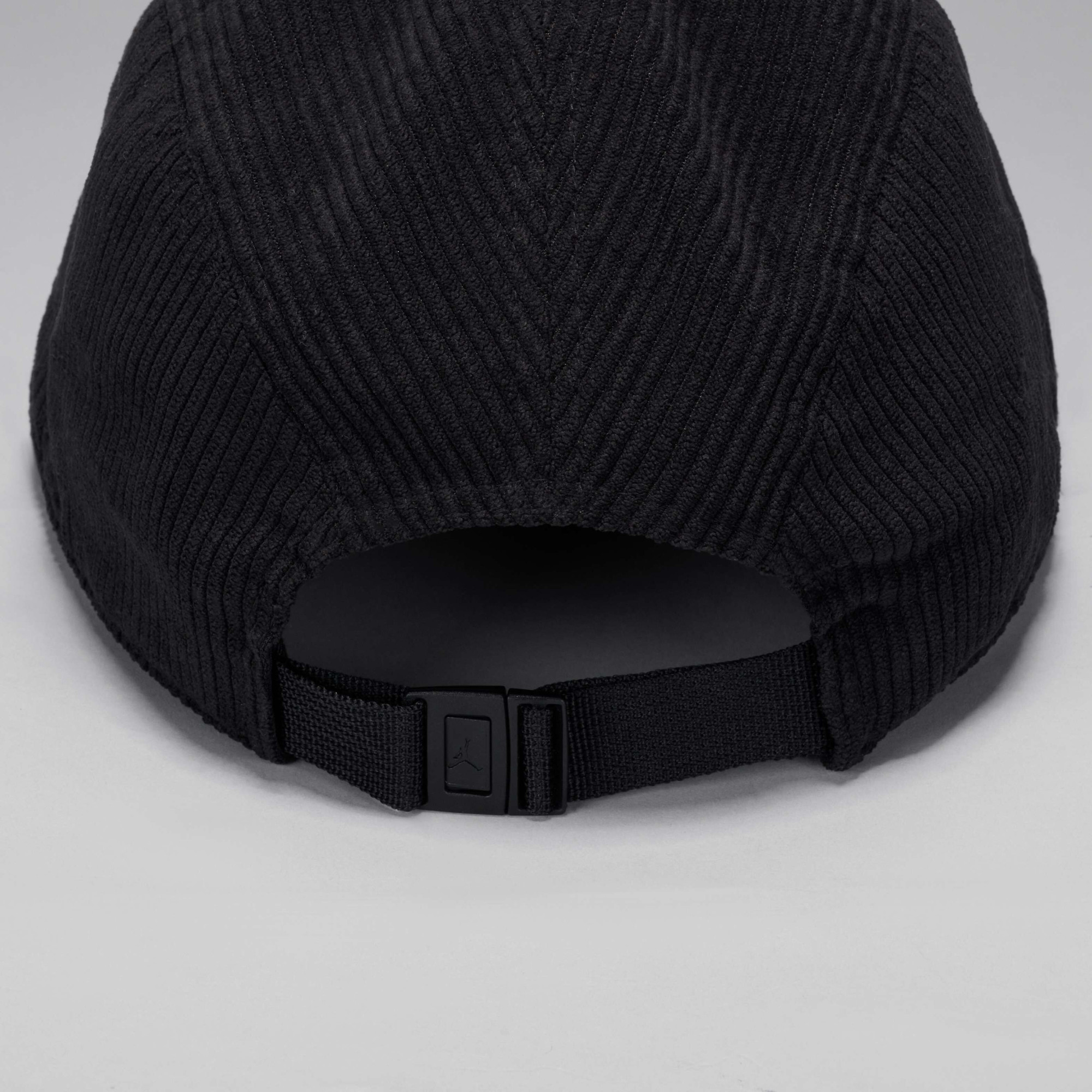 Бейсболка Jordan U AW84 JUMPMAN CAP FV5297-010