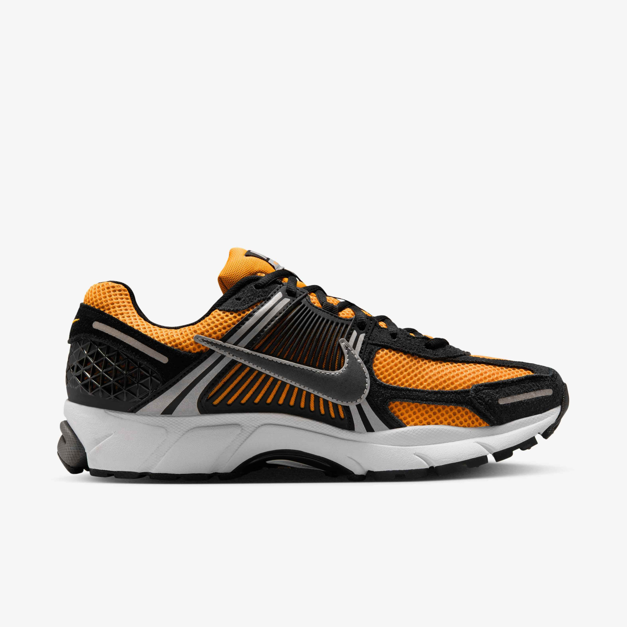 Кросівки чоловічі Nike Zoom Vomero 5 Black/Orange IF6211-700