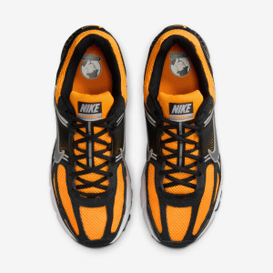 Кросівки чоловічі Nike Zoom Vomero 5 Black/Orange IF6211-700
