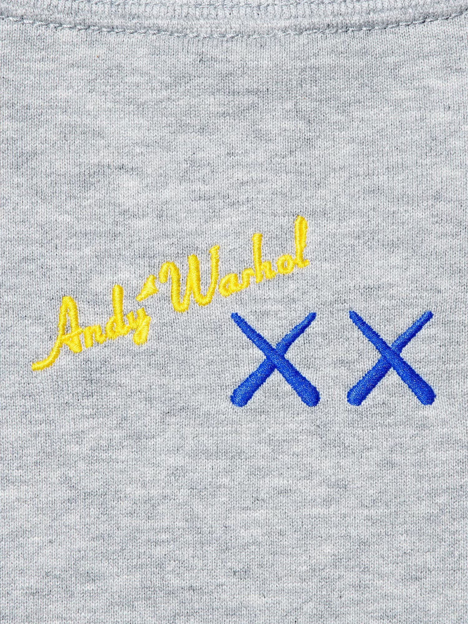 Толстовка KAWS x Uniqlo Warhol Graphic 472951 Sweatshirt (Grey Banana Kaws) E472951-000