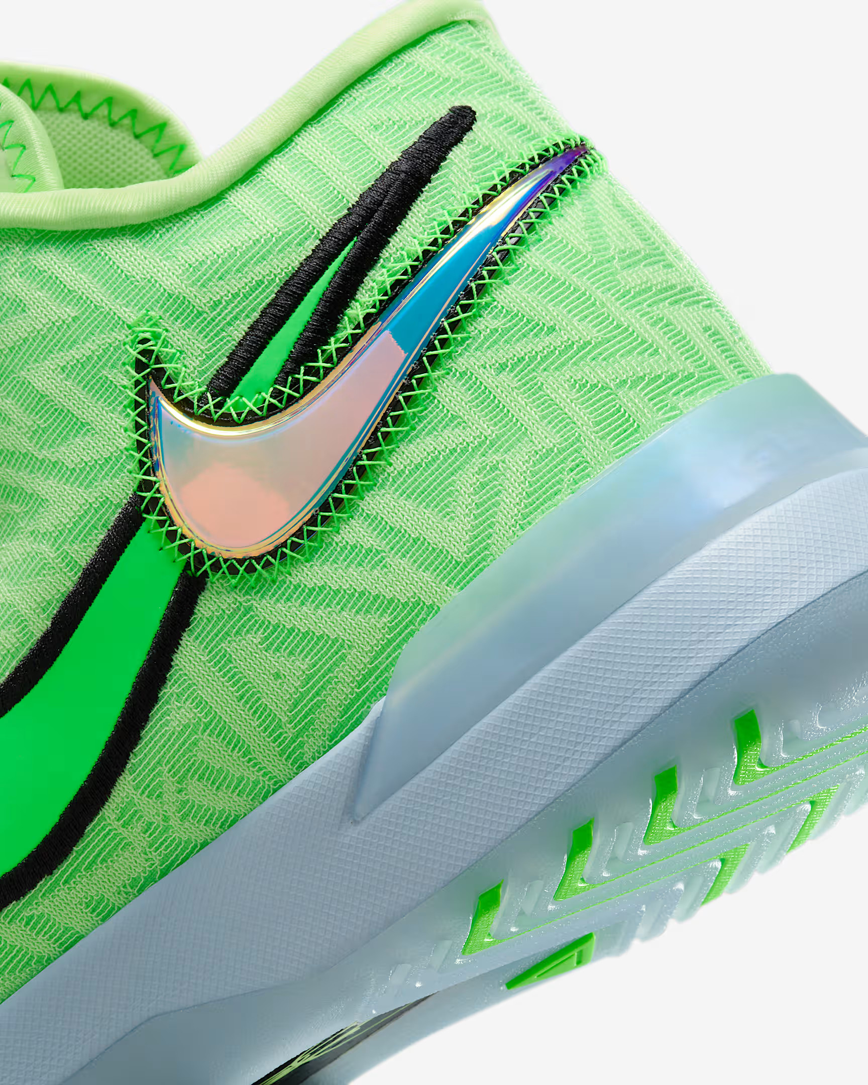 Кросівки Nike LBJ NXXT GENISUS HF0712-700