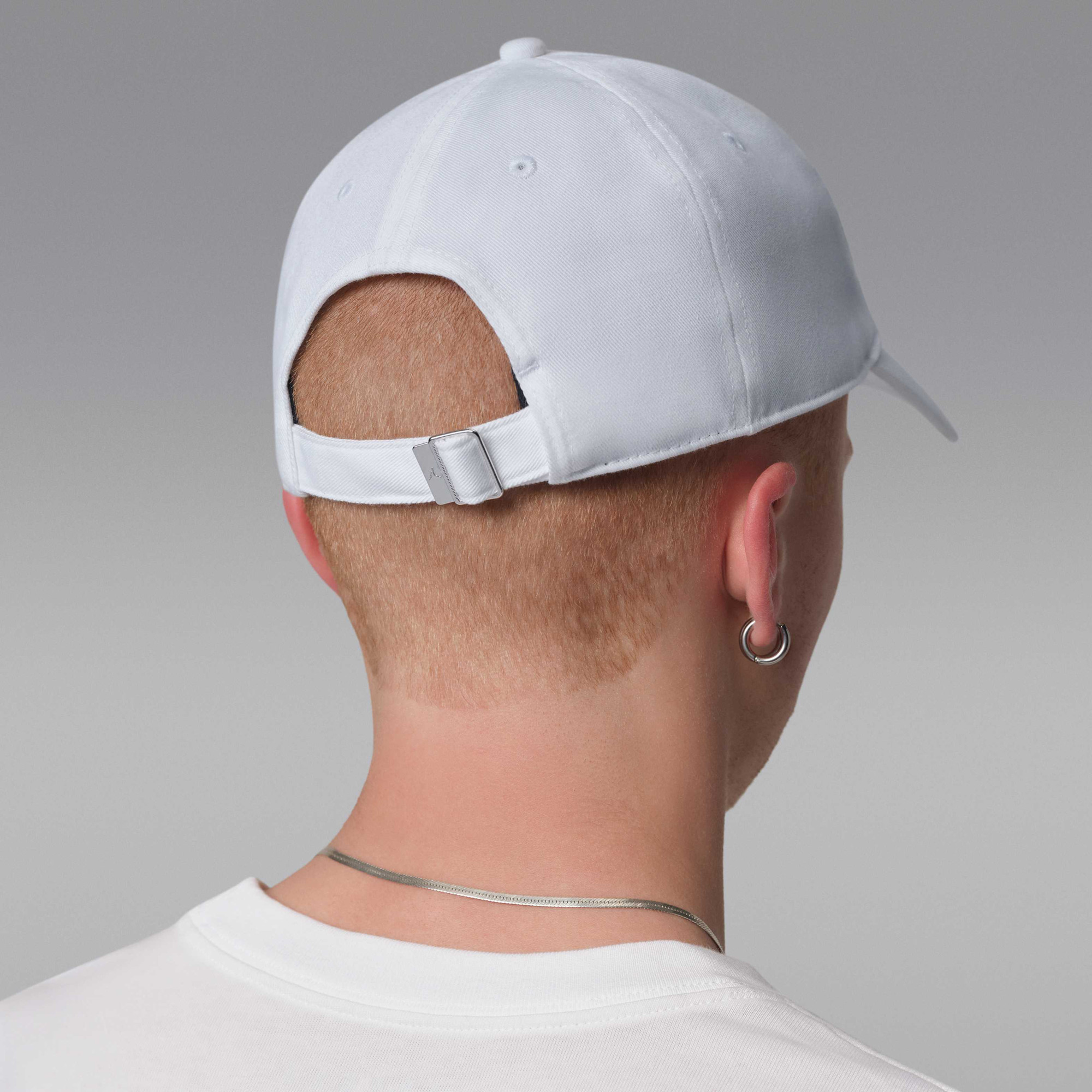 Бейсболка Jordan U CLB CAP US CB FLT SCRPT IF8483-100